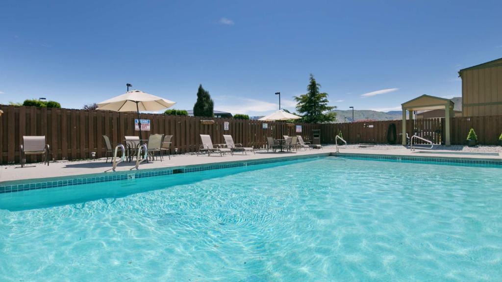 Best Western Chieftain Inn image 10