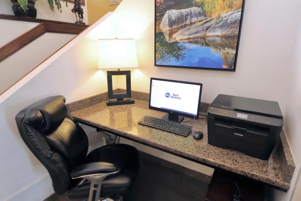 Best Western Chieftain Inn image 11